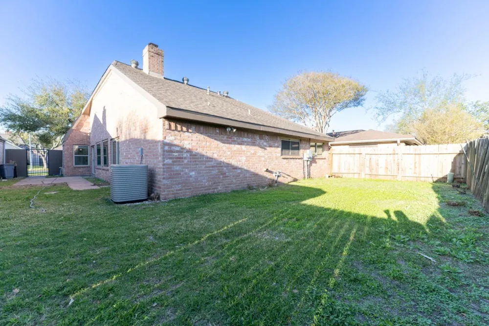 11803 Brook Meadows Lane Meadows Place, TX 77477