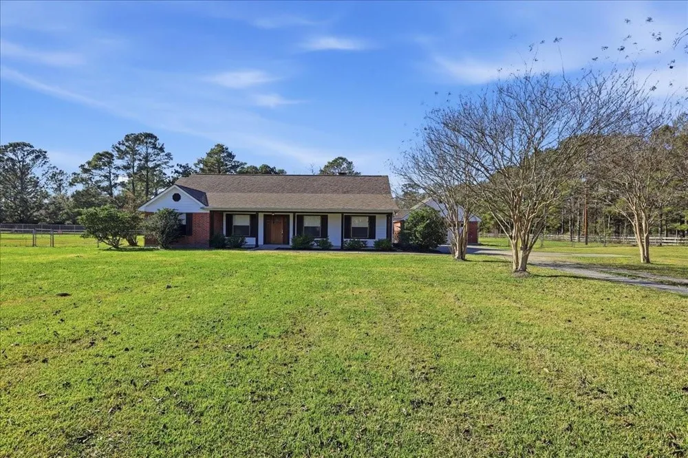 5433 Hidden Meadows Drive Orange, TX 77632