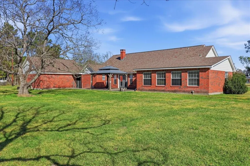 5433 Hidden Meadows Drive Orange, TX 77632