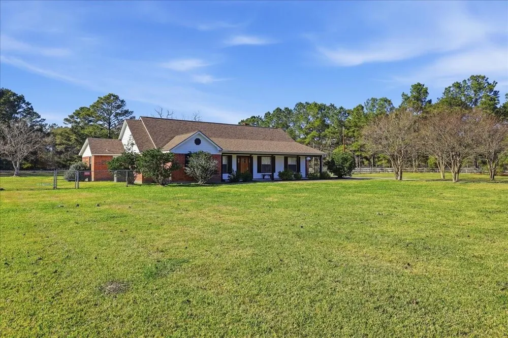 5433 Hidden Meadows Drive Orange, TX 77632