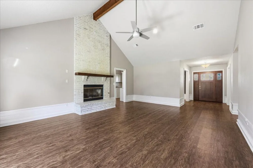 5433 Hidden Meadows Drive Orange, TX 77632