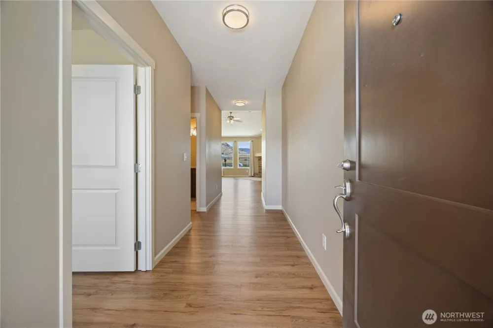 472 Sunny Brooke Lane Chelan, WA 98816