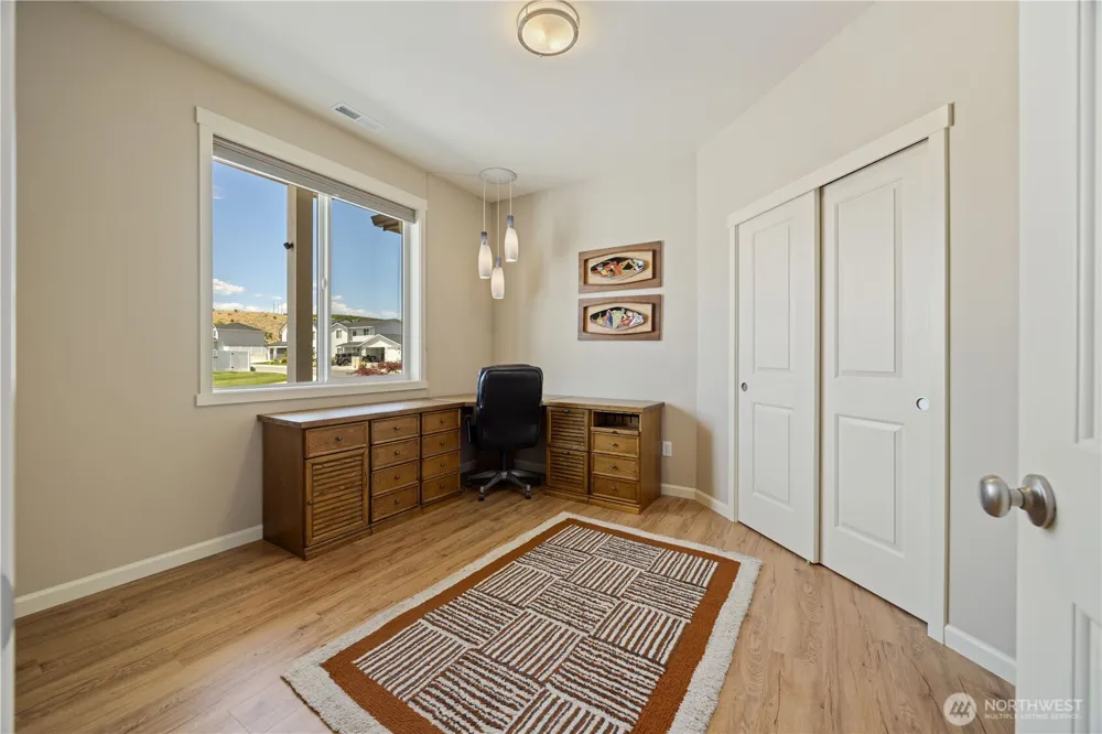 472 Sunny Brooke Lane Chelan, WA 98816