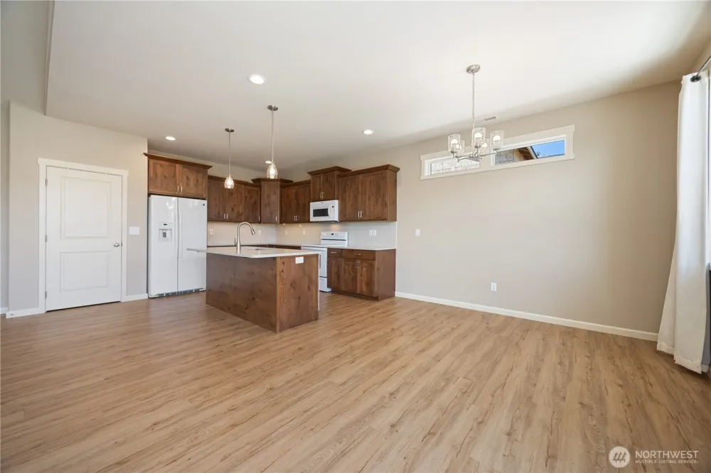 472 Sunny Brooke Lane Chelan, WA 98816