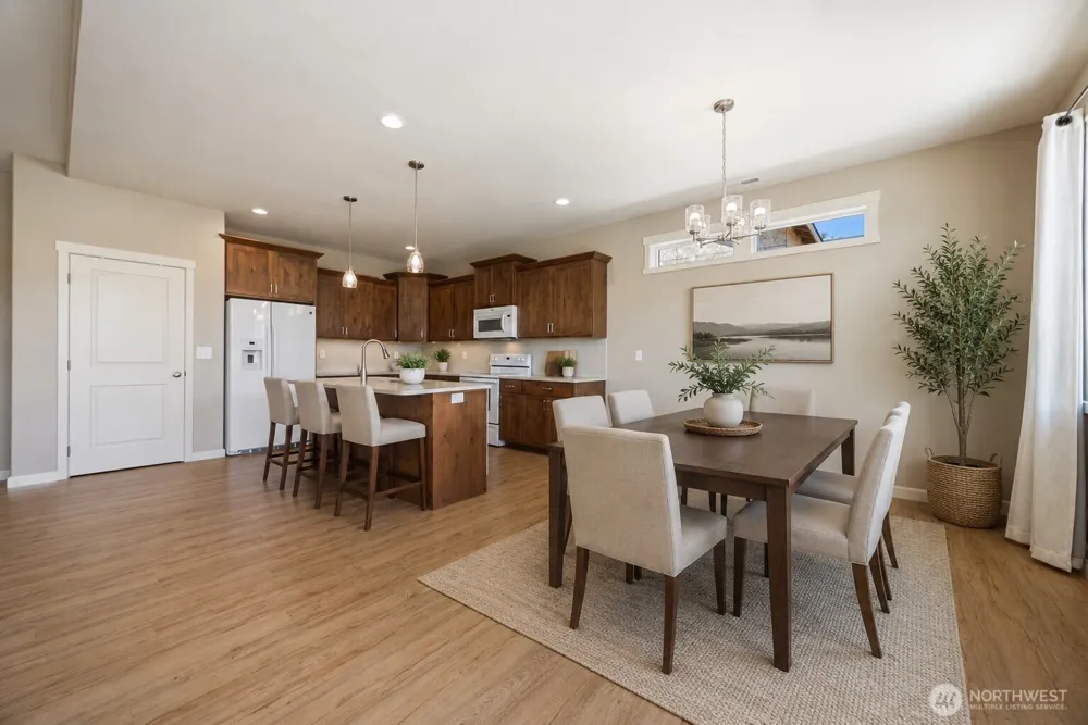 472 Sunny Brooke Lane Chelan, WA 98816