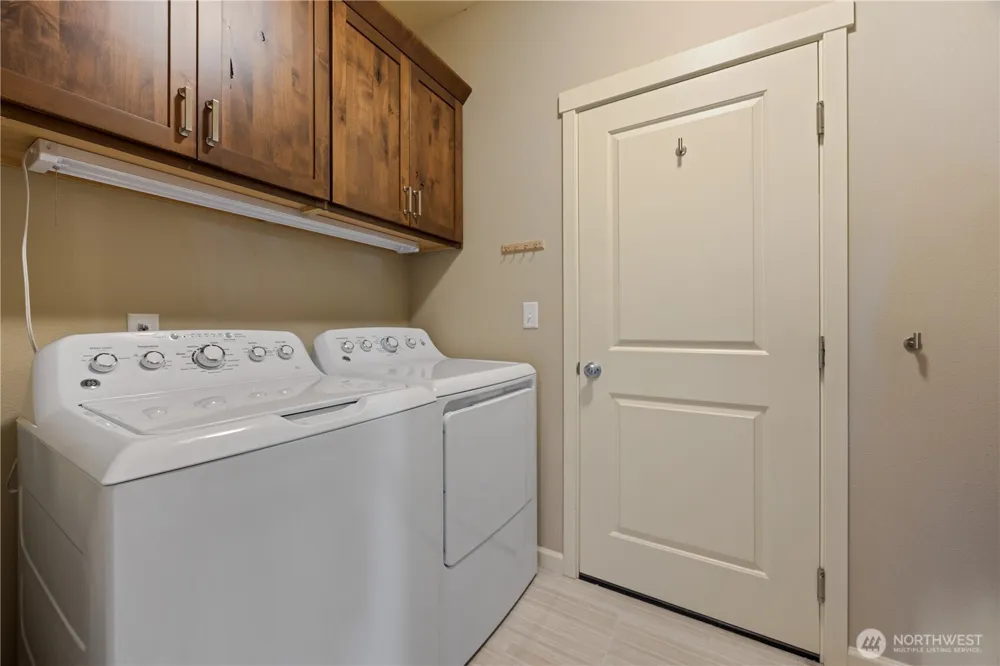 472 Sunny Brooke Lane Chelan, WA 98816