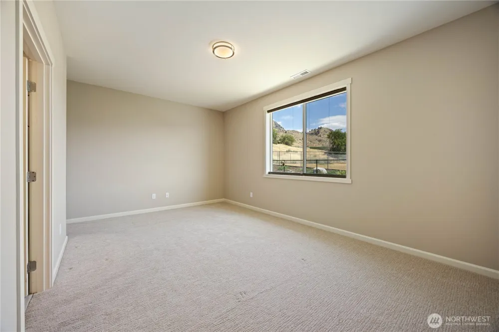 472 Sunny Brooke Lane Chelan, WA 98816