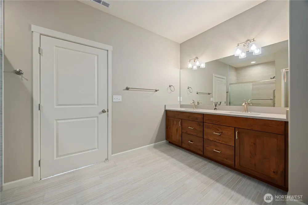472 Sunny Brooke Lane Chelan, WA 98816