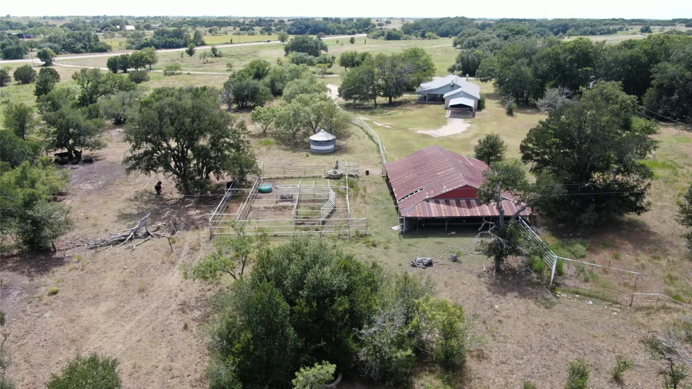 10047 E State Highway 36 Jonesboro, TX 76538