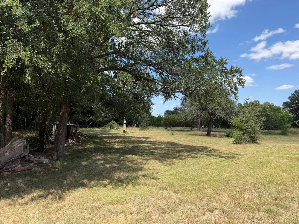 10047 E State Highway 36 Jonesboro, TX 76538