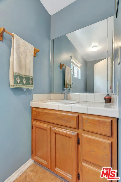 448 W 64th Street Inglewood, CA 90302