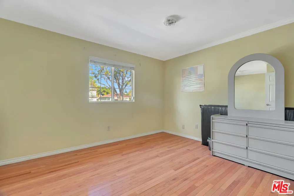 448 W 64th Street Inglewood, CA 90302