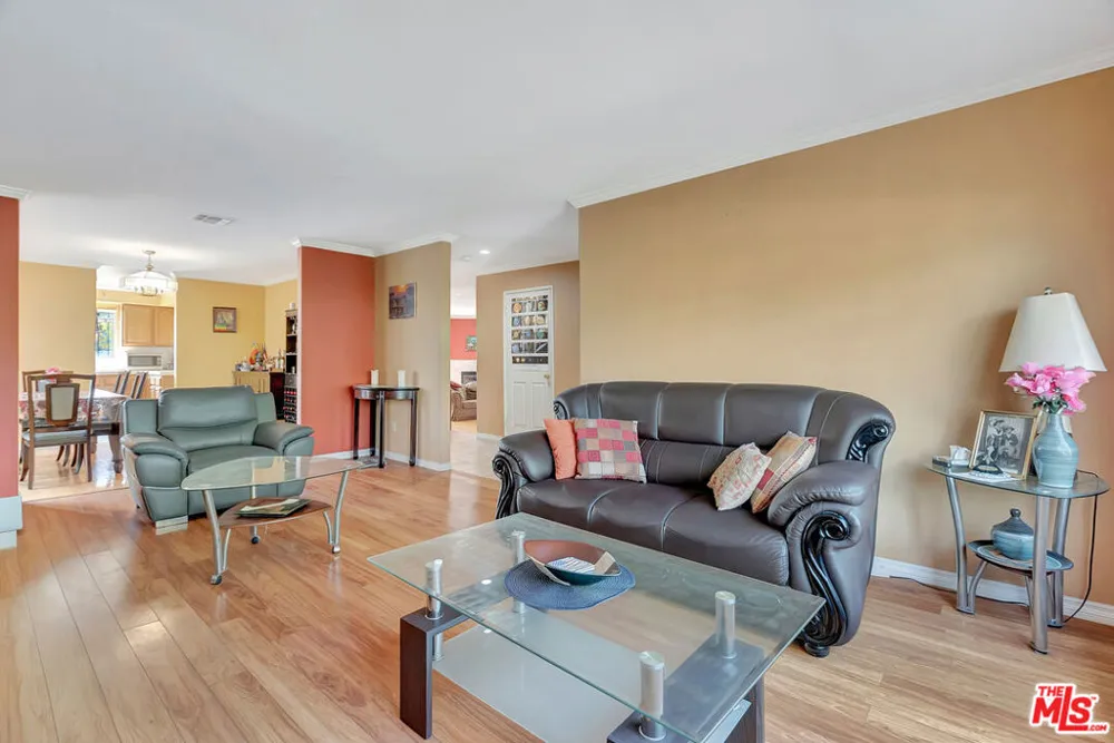 448 W 64th Street Inglewood, CA 90302