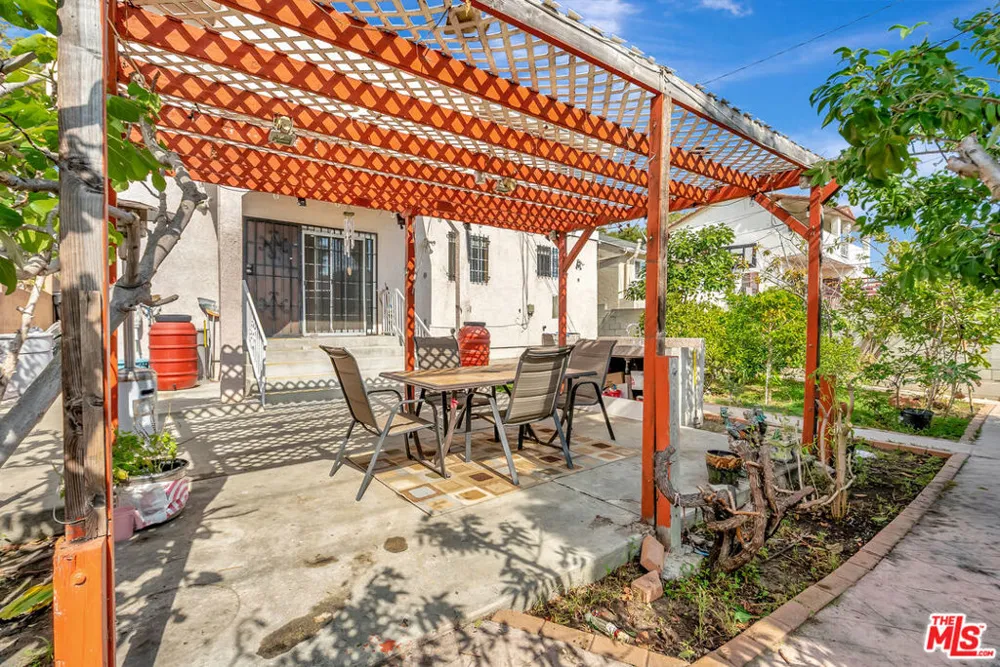 448 W 64th Street Inglewood, CA 90302