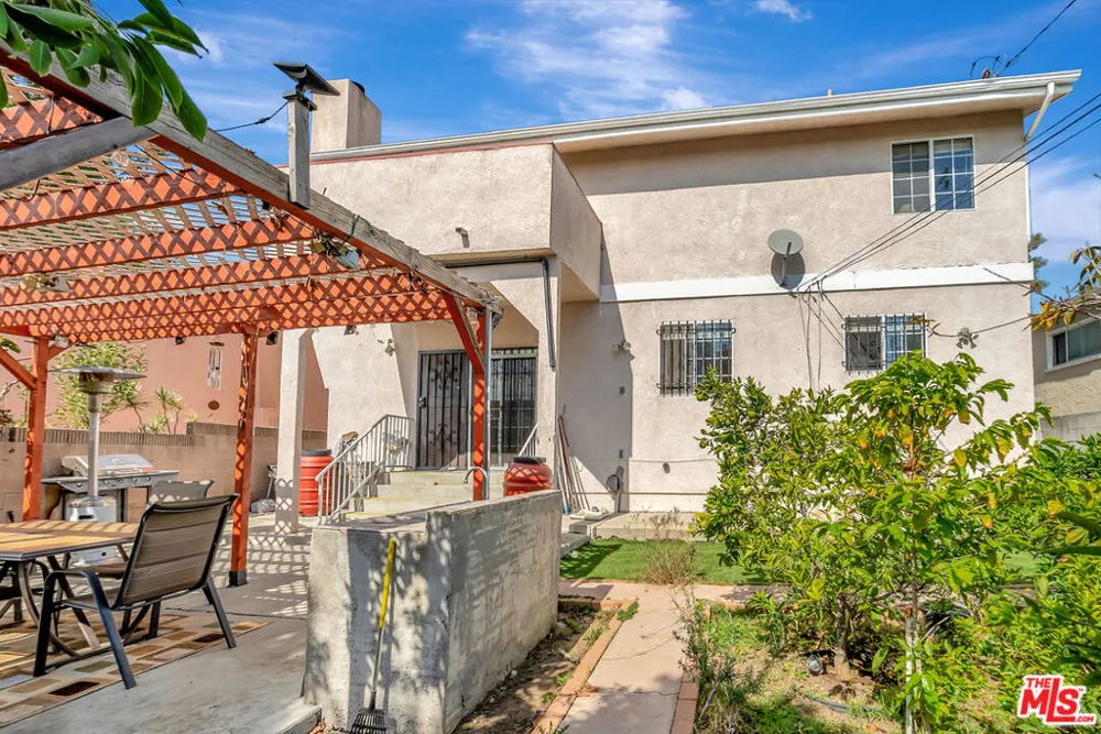 448 W 64th Street Inglewood, CA 90302