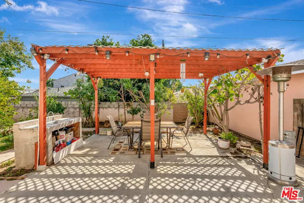 448 W 64th Street Inglewood, CA 90302