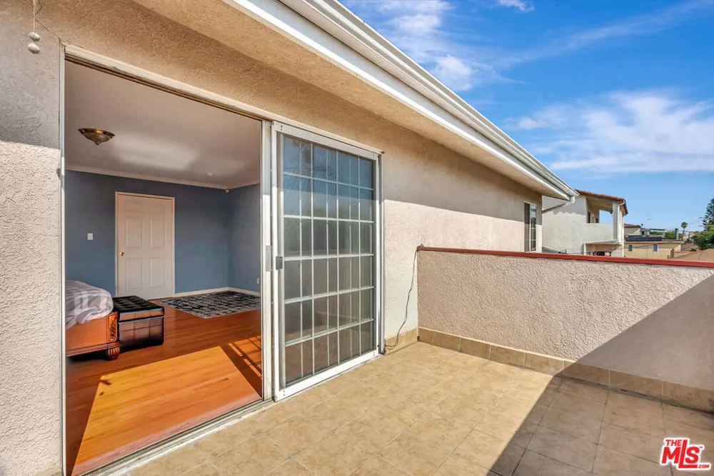 448 W 64th Street Inglewood, CA 90302