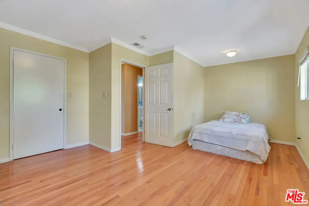 448 W 64th Street Inglewood, CA 90302