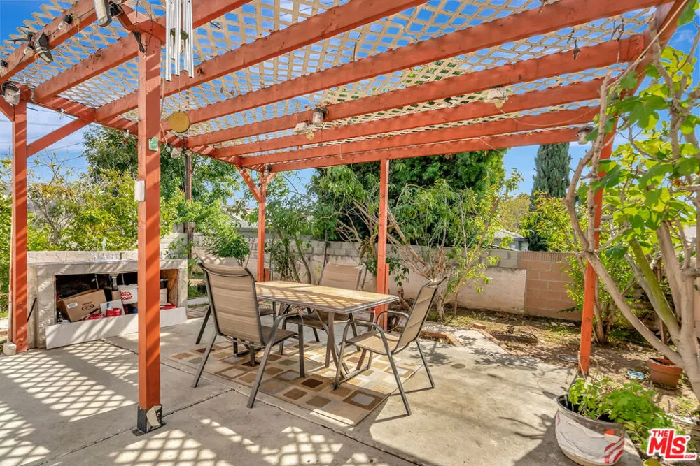 448 W 64th Street Inglewood, CA 90302