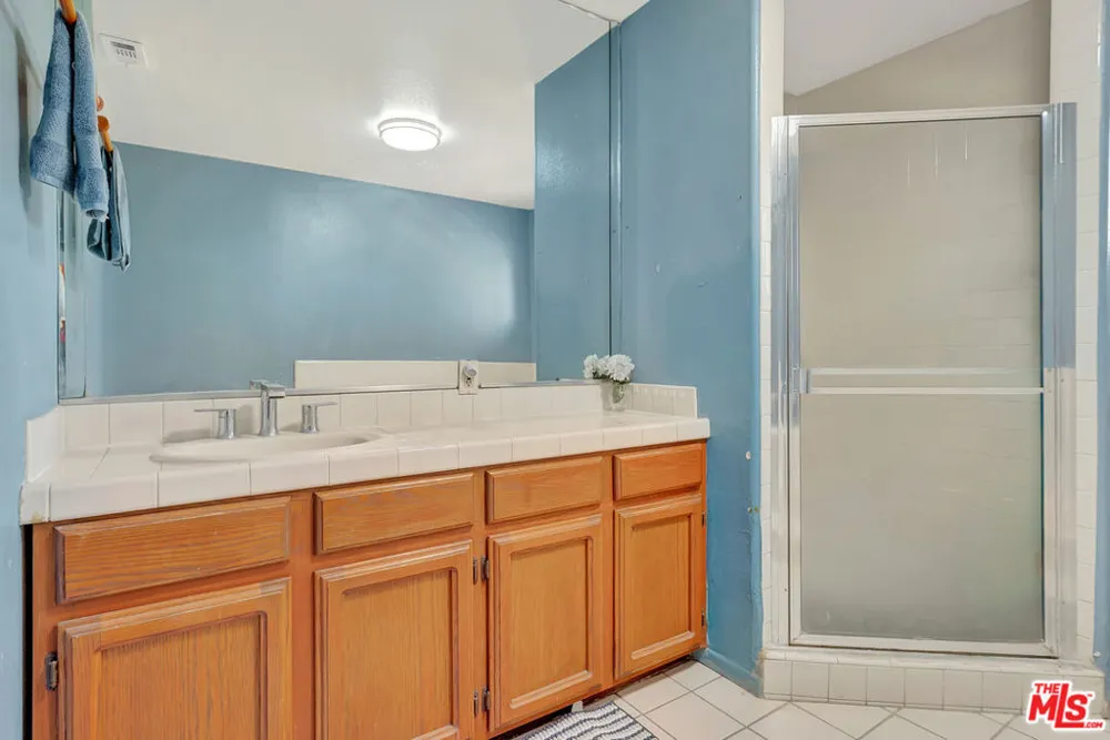 448 W 64th Street Inglewood, CA 90302