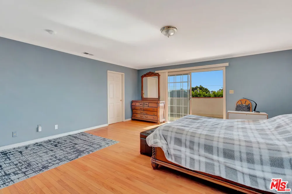 448 W 64th Street Inglewood, CA 90302