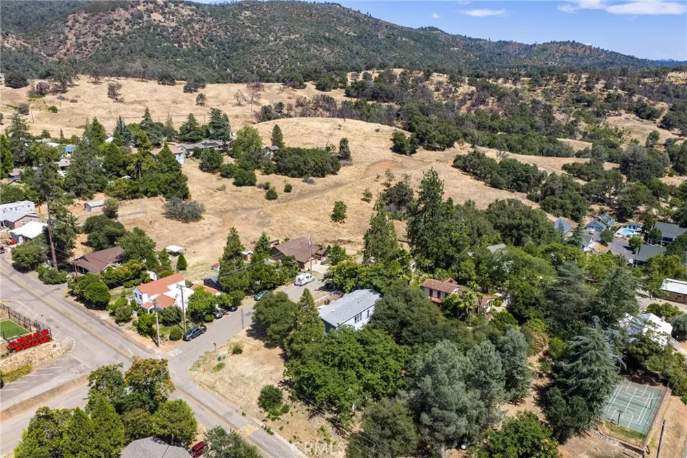 5029 Jones Street Mariposa, CA 95338