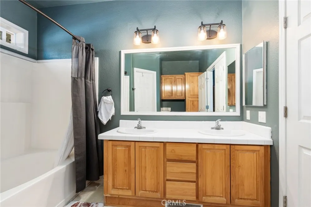5029 Jones Street Mariposa, CA 95338