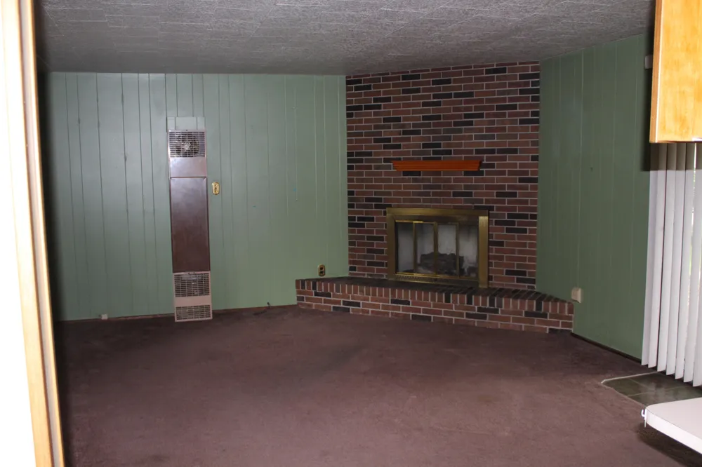 11717 Tecumseh Avenue Redford, MI 48239