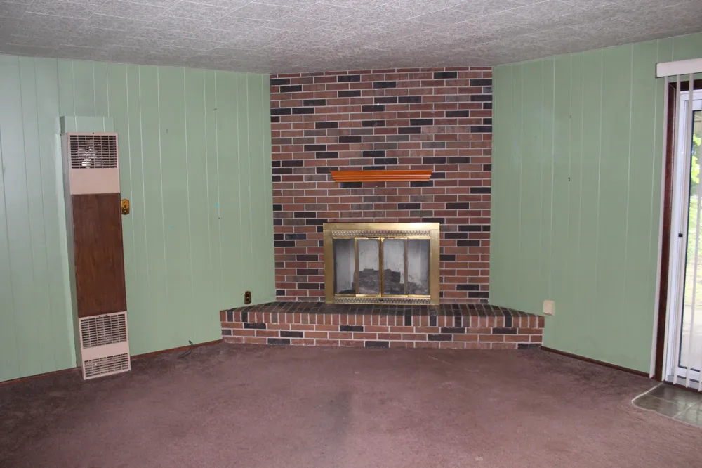 11717 Tecumseh Avenue Redford, MI 48239