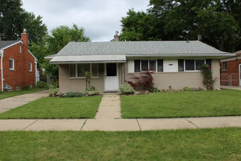 11717 Tecumseh Avenue