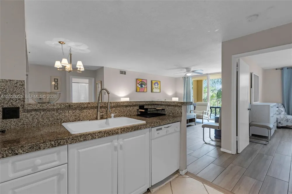 19555 E Country Club Dr #8405 Aventura, FL 33180