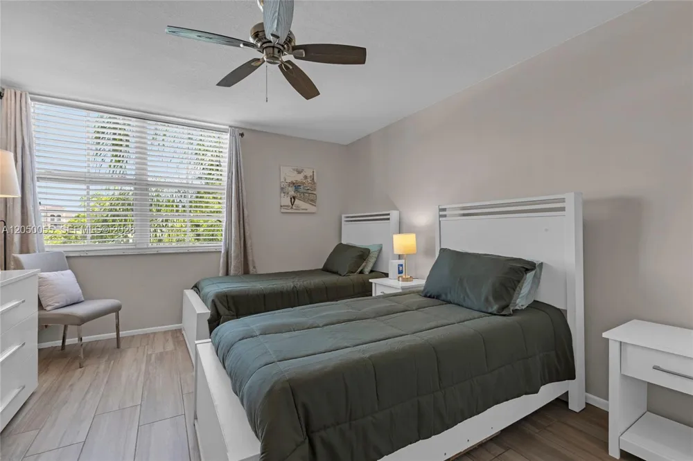 19555 E Country Club Dr #8405 Aventura, FL 33180