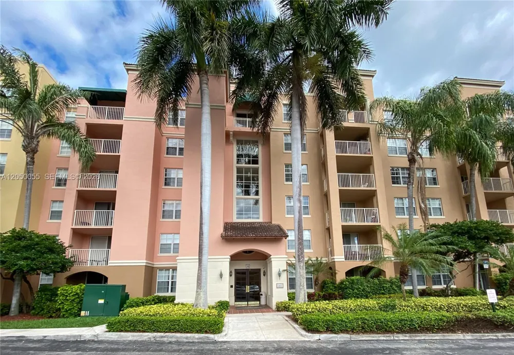 19555 E Country Club Dr #8405 Aventura, FL 33180