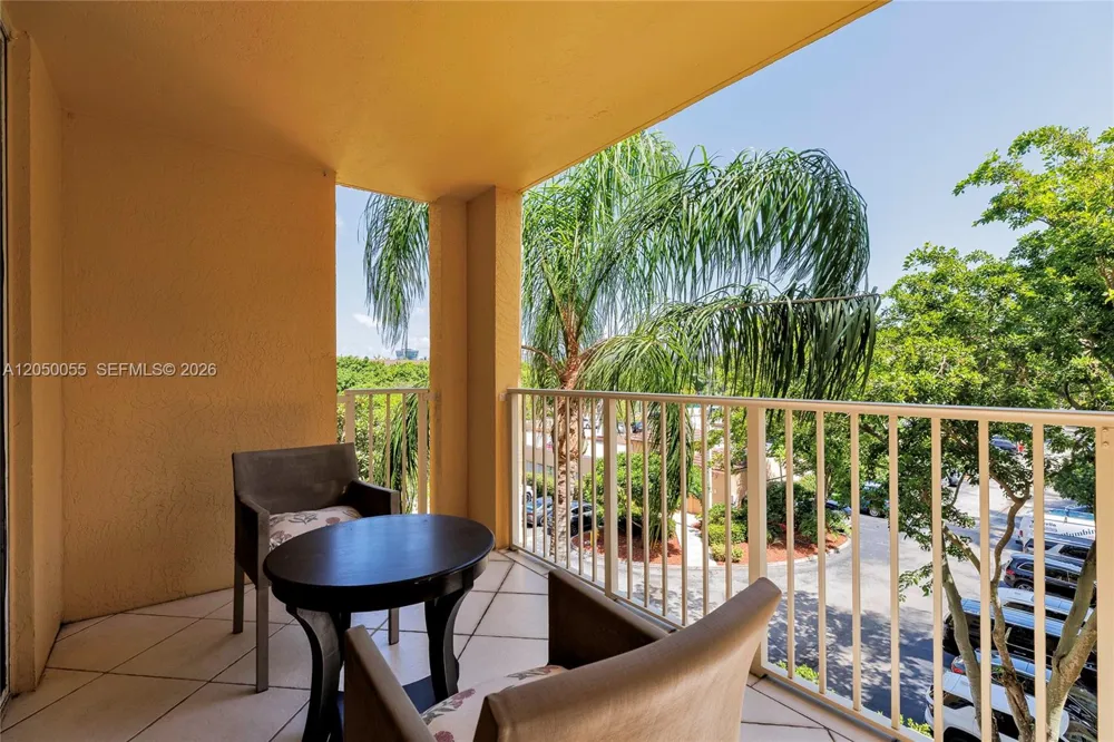 19555 E Country Club Dr #8405 Aventura, FL 33180