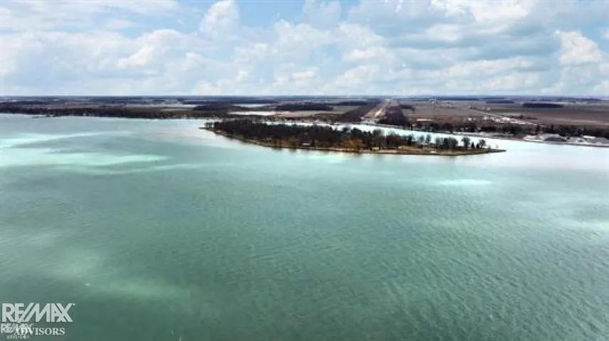 6609 S Parker Street Marine City City, MI 48039