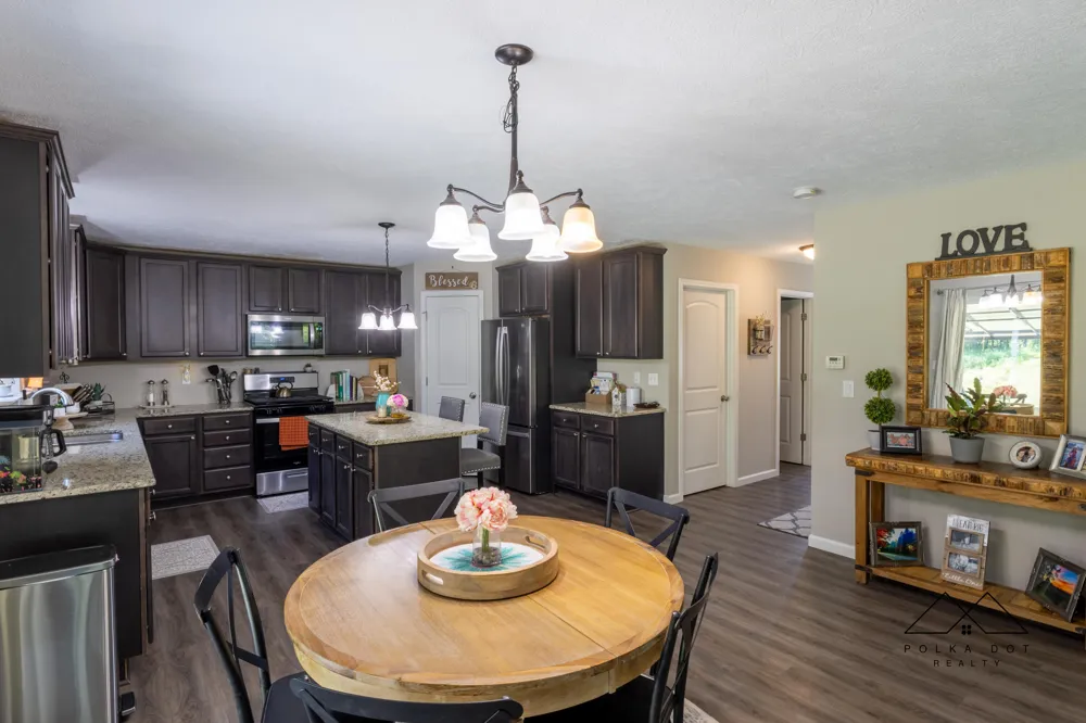 415 Edgewood Pass Fenton City, MI 48430