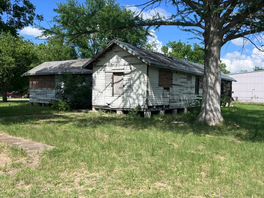 241 Lucy Street Bartlett, TX 76511
