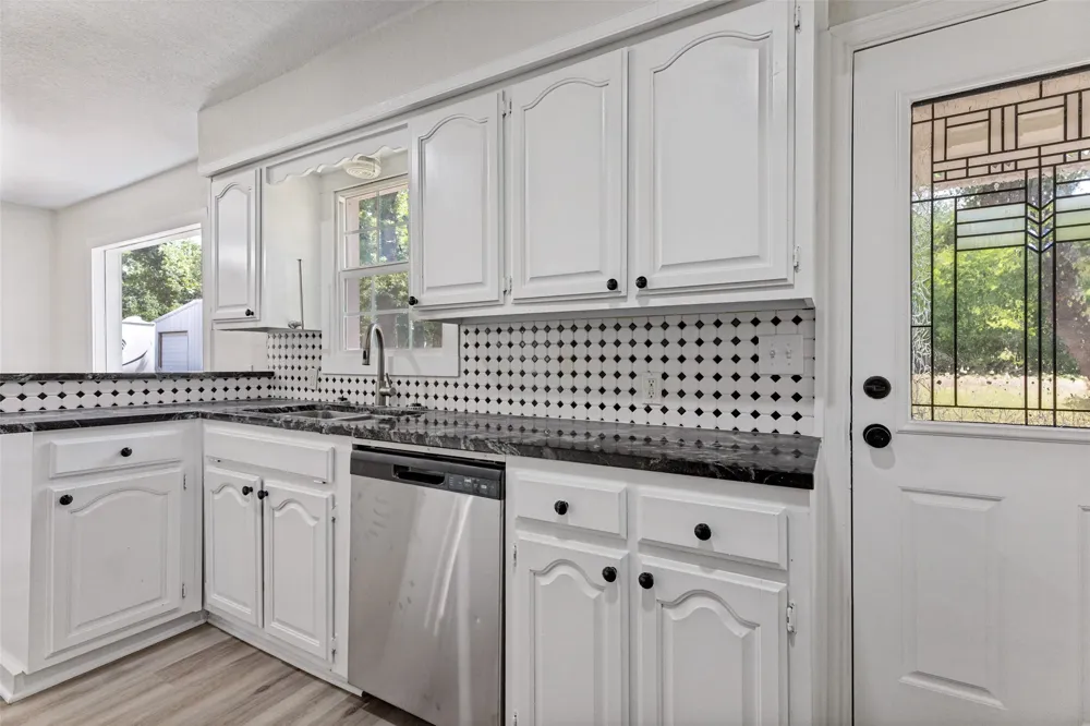 3074 W Highway 114 Paradise, TX 76073
