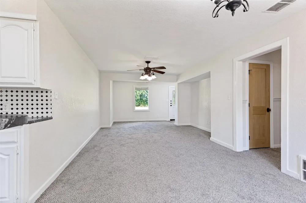 3074 W Highway 114 Paradise, TX 76073