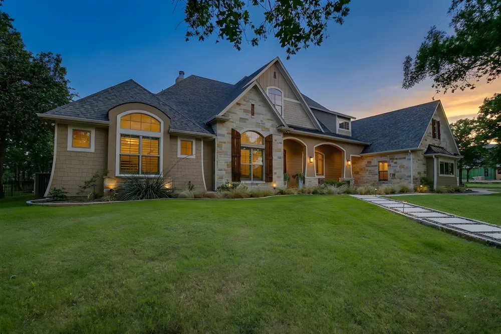 154 Creek Meadow Court Lipan, TX 76462