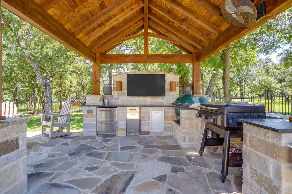 154 Creek Meadow Court Lipan, TX 76462