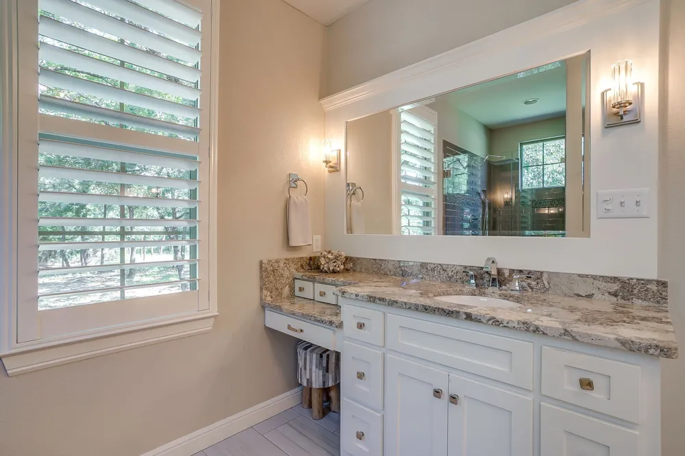 154 Creek Meadow Court Lipan, TX 76462