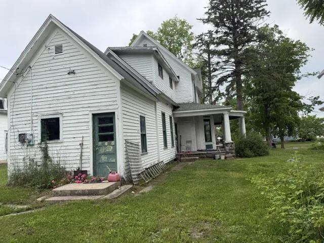 423 W Upton Avenue Reed City, MI 49677