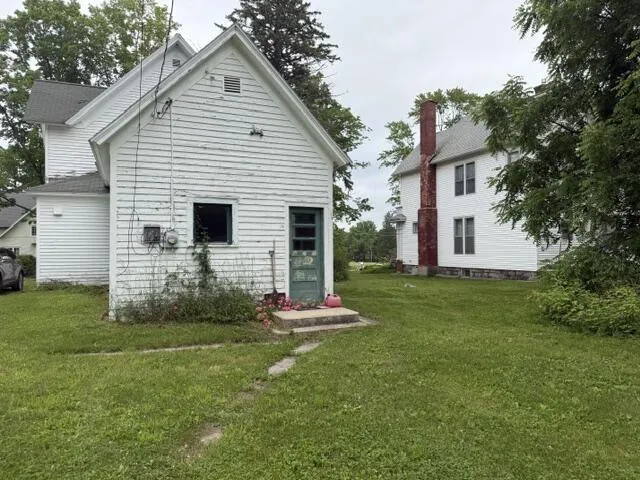 423 W Upton Avenue Reed City, MI 49677