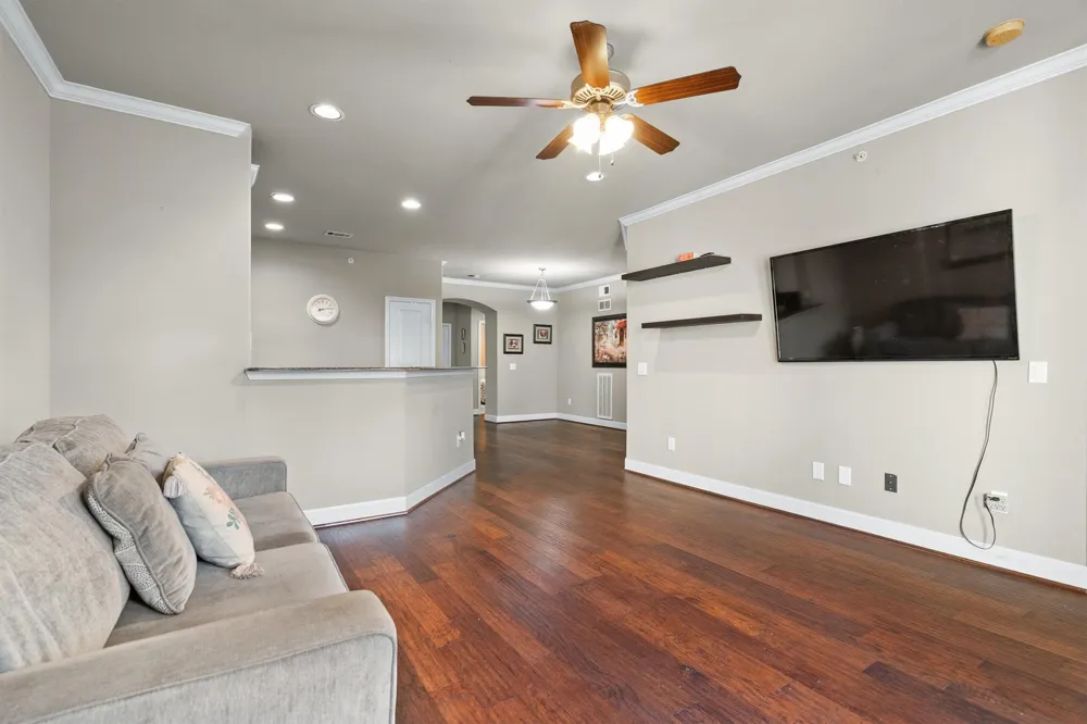 500 Waters Edge Drive #125 Lake Dallas, TX 75065