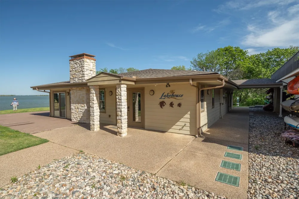 500 Waters Edge Drive #125 Lake Dallas, TX 75065