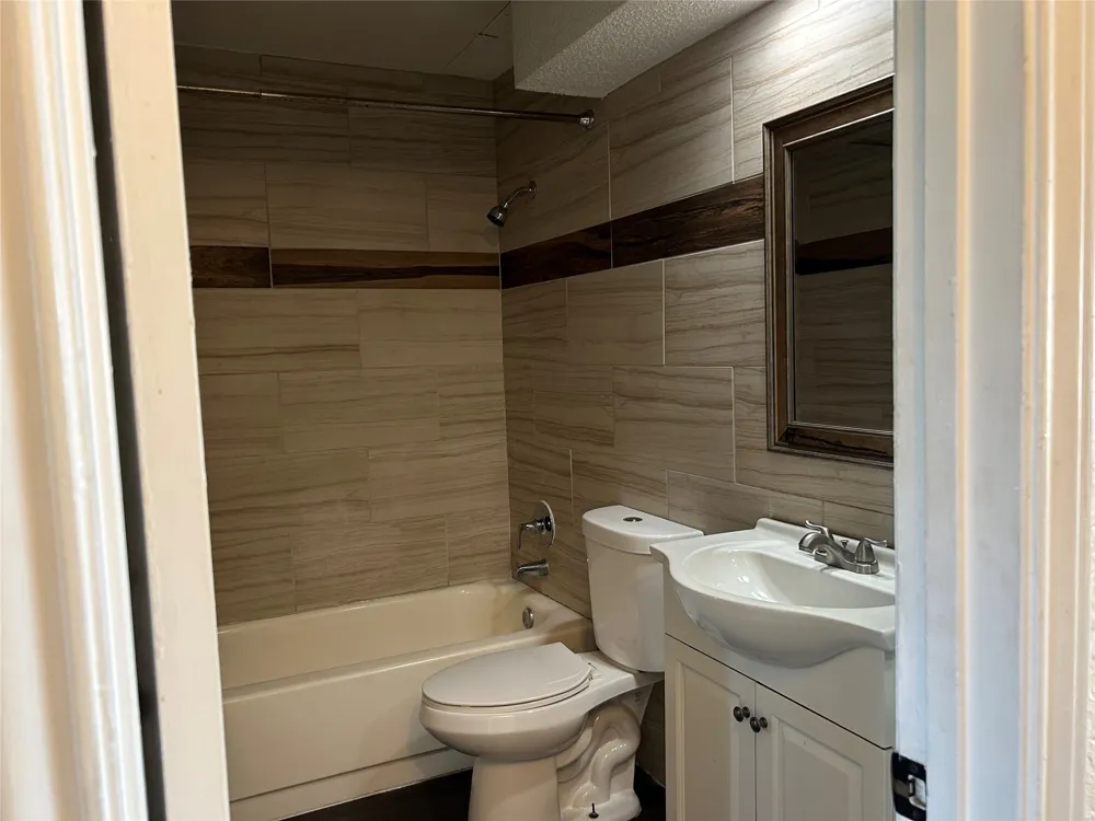 4107 Esters Road #808 Irving, TX 75038