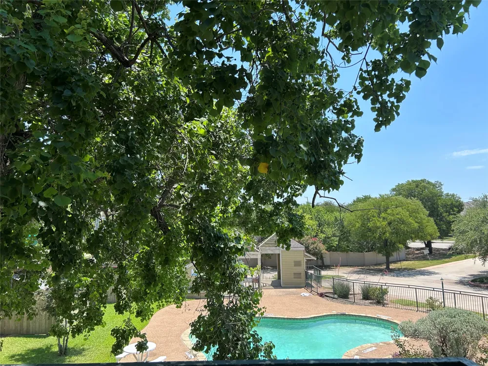 4107 Esters Road #808 Irving, TX 75038