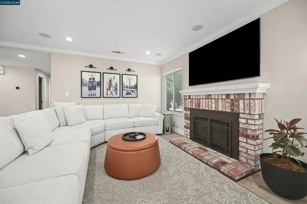 219 Viewpoint Dr Danville, CA 94506