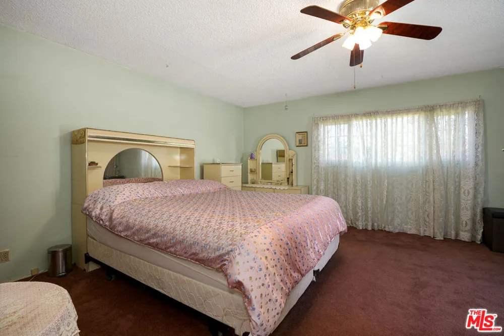 4831 W 121st Street Hawthorne, CA 90250